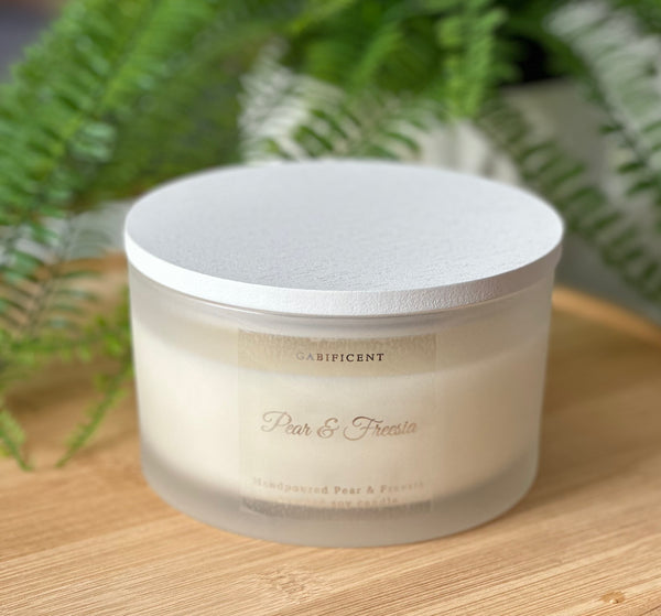 Soy candle “Pear and Freesia” 50cl Gabificent